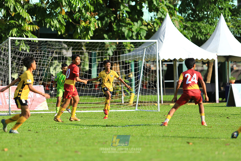 ijl u12 211225 semi final champ newland fa vs binna banua fc red