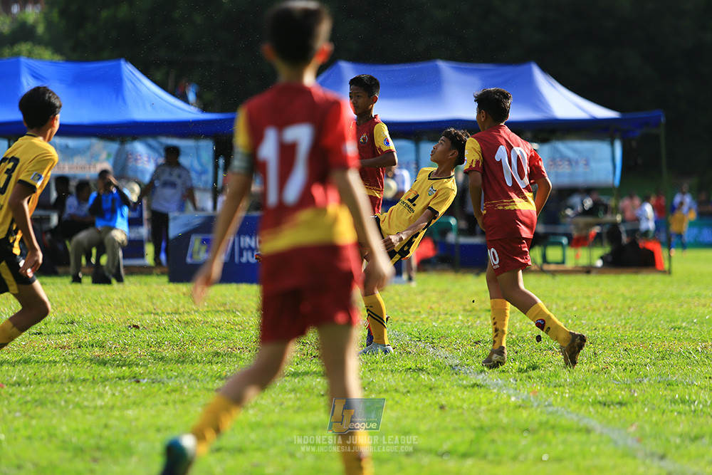 ijl u12 211225 semi final champ newland fa vs binna banua fc red