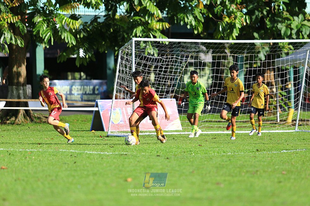 ijl u12 211225 semi final champ newland fa vs binna banua fc red