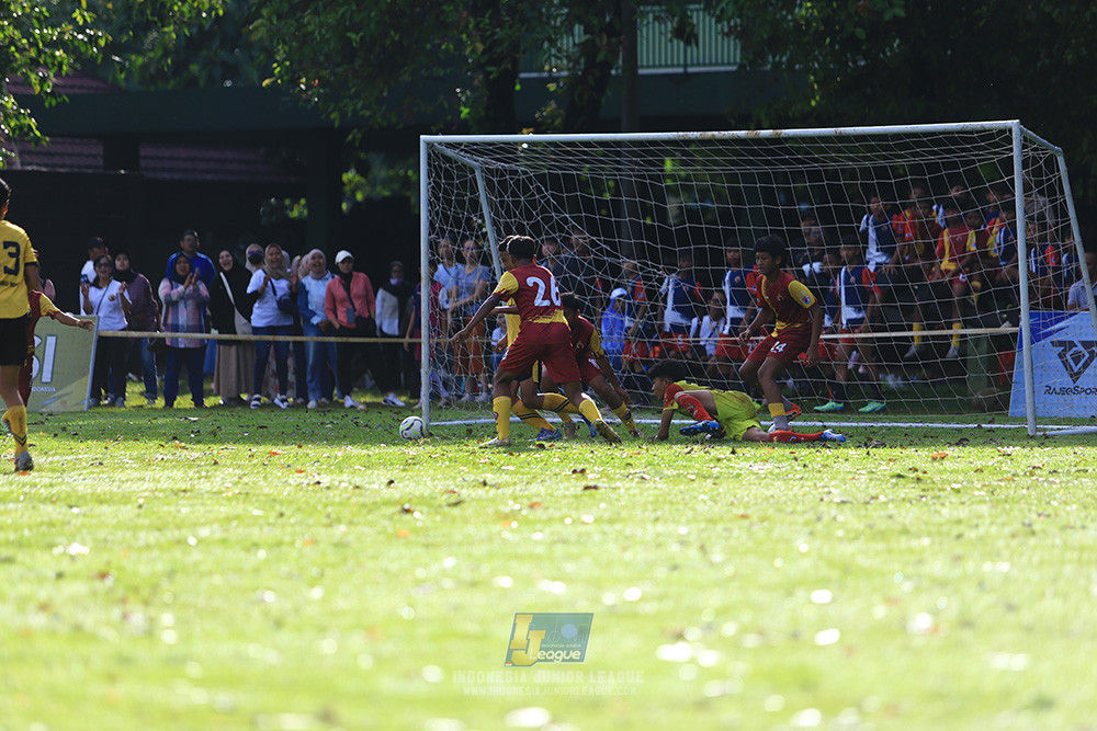 ijl u12 211225 semi final champ newland fa vs binna banua fc red