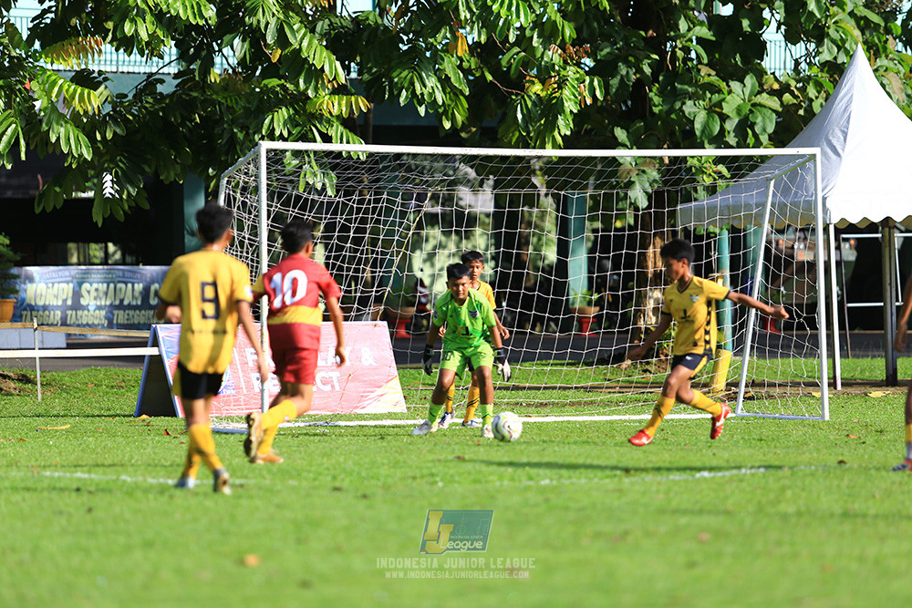 ijl u12 211225 semi final champ newland fa vs binna banua fc red