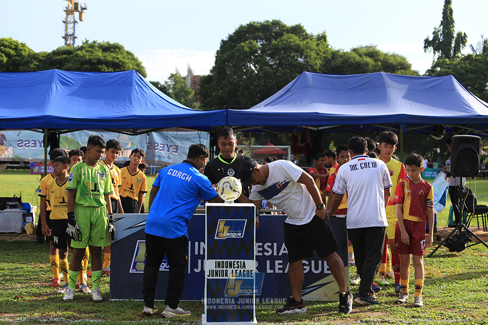 ijl u12 211225 semi final champ newland fa vs binna banua fc red