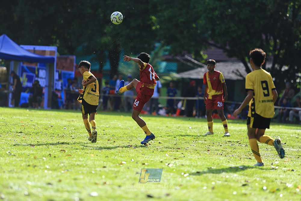 ijl u12 211225 semi final champ newland fa vs binna banua fc red