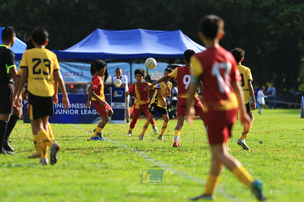 ijl u12 211225 semi final champ newland fa vs binna banua fc red