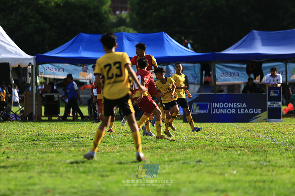 ijl u12 211225 semi final champ newland fa vs binna banua fc red