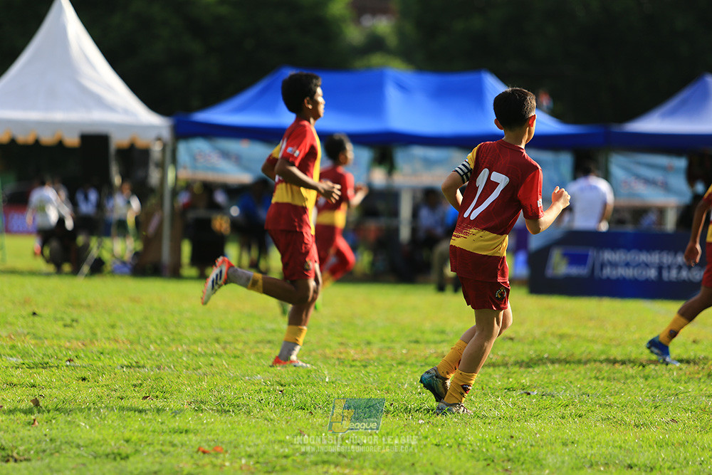 ijl u12 211225 semi final champ newland fa vs binna banua fc red