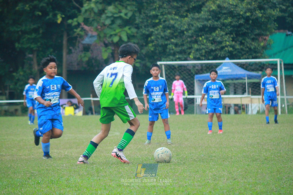 ijl u12 270725 johnson sports academy vs wins soccer school