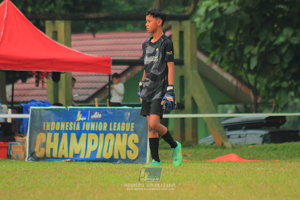 ijl u12 270725 wins soccer school vs brazillian soccer lfa