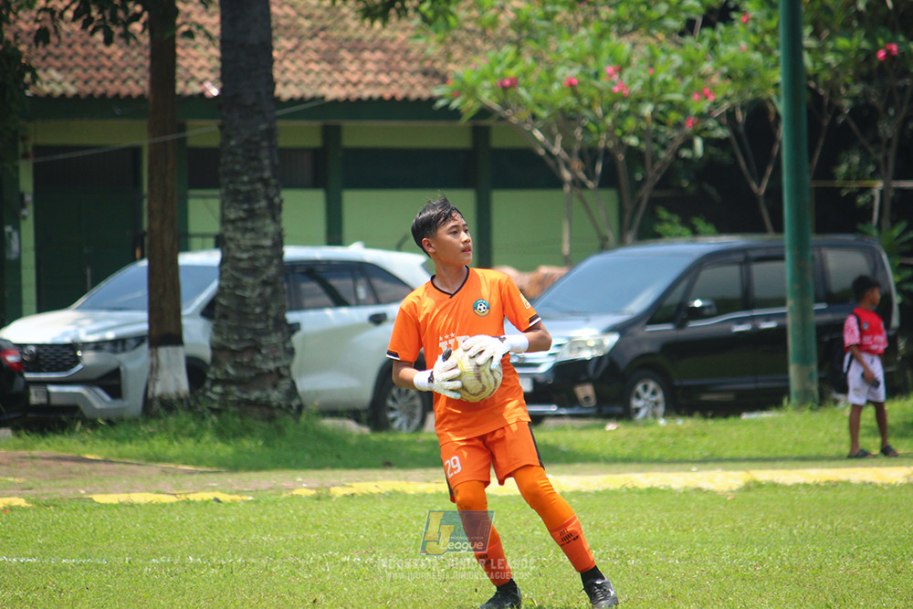 ijl u12 280925 binna banua fc red vs jips soccer