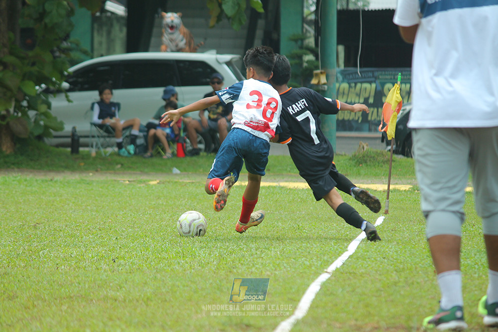 ijl u12 280925 binna banua fc red vs jips soccer