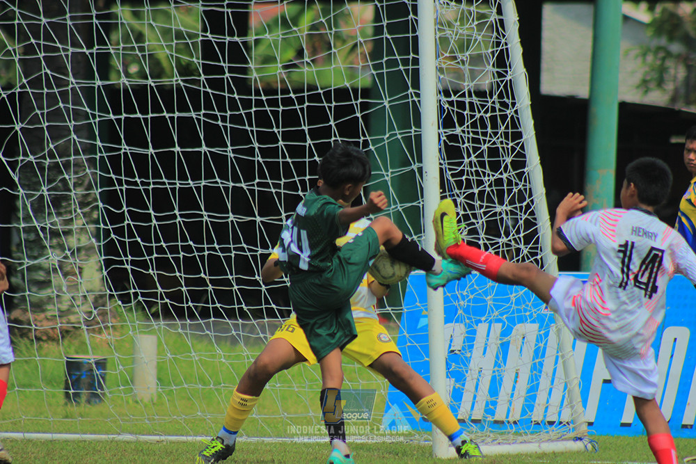 ijl u12 280925 wiradhika soccer vs isa marzuki bandriawan