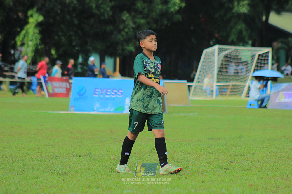 ijl u12 280925 wiradhika soccer vs isa marzuki bandriawan