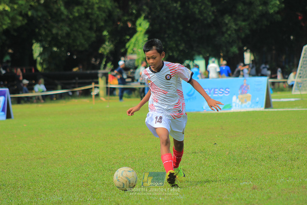 ijl u12 280925 wiradhika soccer vs isa marzuki bandriawan
