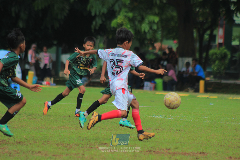ijl u12 280925 wiradhika soccer vs isa marzuki bandriawan