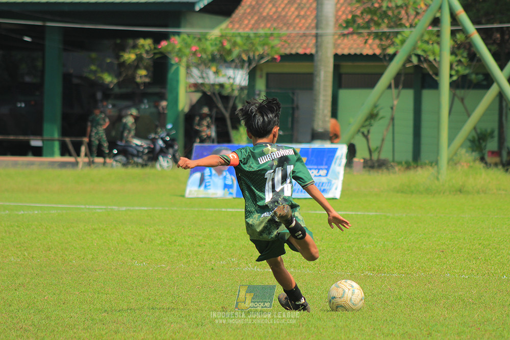 ijl u12 280925 wiradhika soccer vs isa marzuki bandriawan