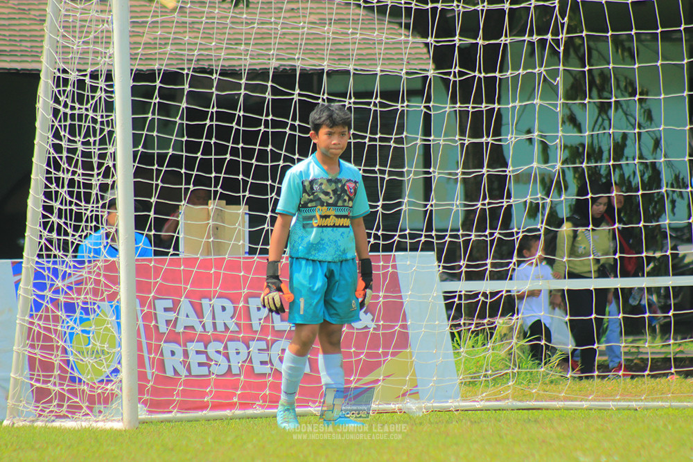 ijl u12 280925 wiradhika soccer vs isa marzuki bandriawan