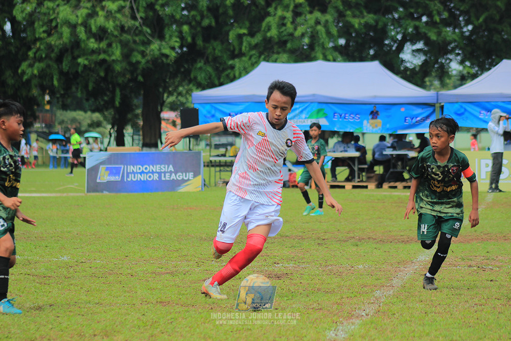 ijl u12 280925 wiradhika soccer vs isa marzuki bandriawan