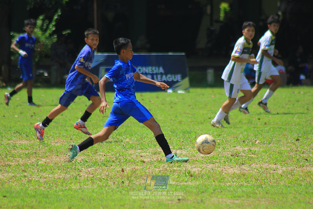 ijl u13 011125 pelita jaya soccer school vs putra muda balaraja