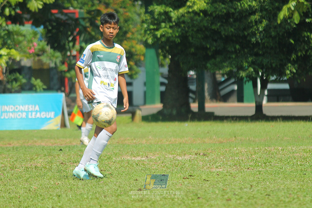 ijl u13 011125 pelita jaya soccer school vs putra muda balaraja