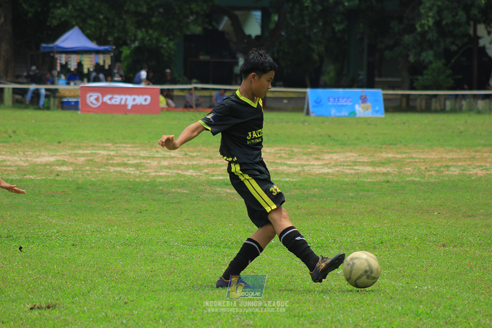 ijl u13 151125 jatiraraharja sukabumi vs brazillian soccer school lfa