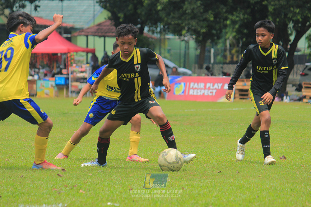 ijl u13 151125 jatiraraharja sukabumi vs brazillian soccer school lfa