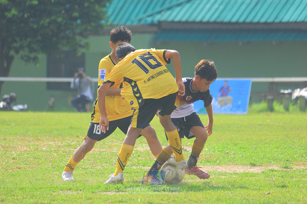 ijl u13 151125 newland fa vs generasi harry saputra 21