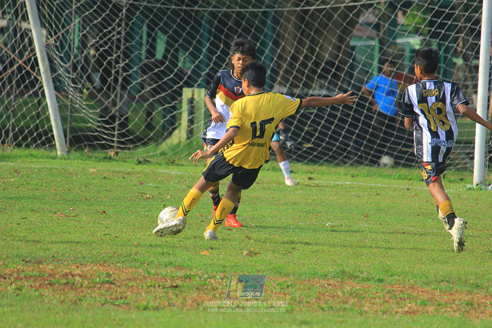 ijl u13 151125 newland fa vs generasi harry saputra 21