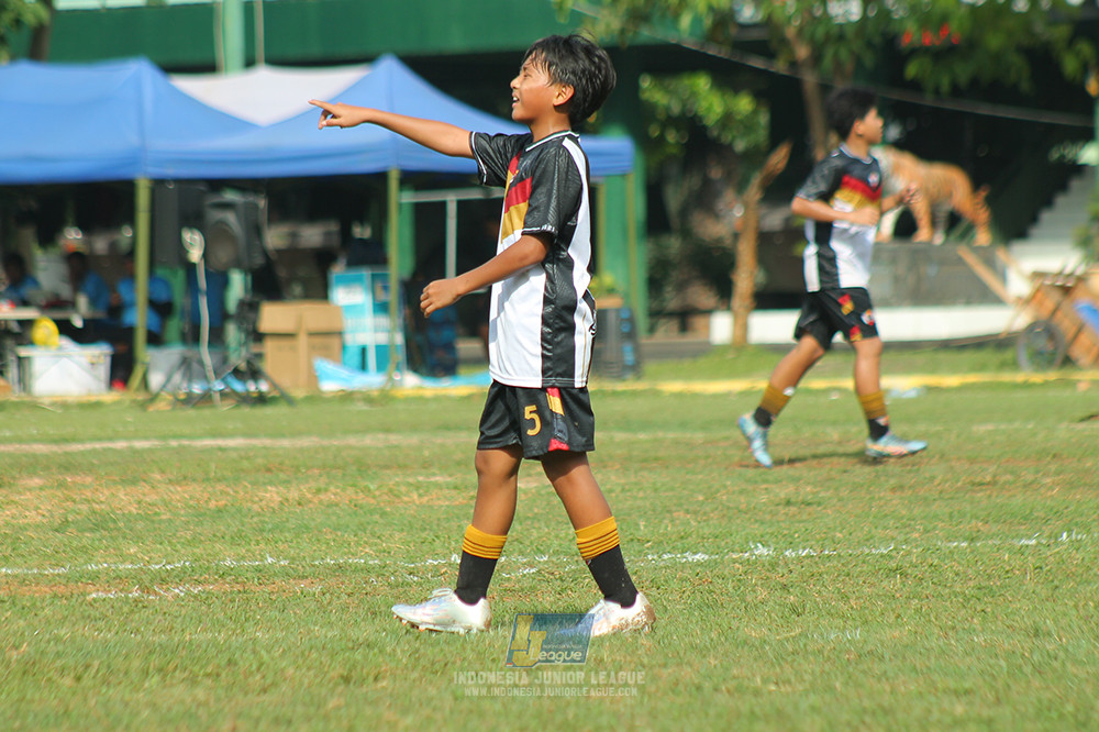 ijl u13 151125 newland fa vs generasi harry saputra 21