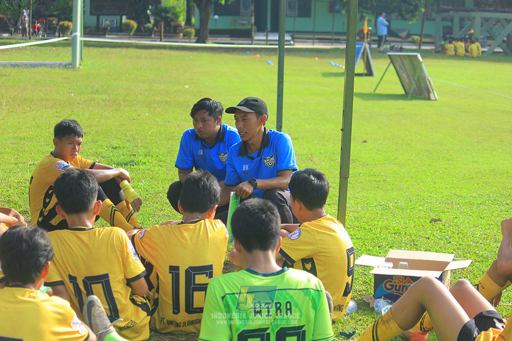 ijl u13 151125 newland fa vs generasi harry saputra 21