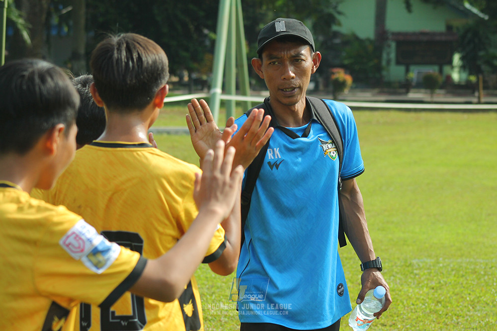ijl u13 151125 newland fa vs generasi harry saputra 21