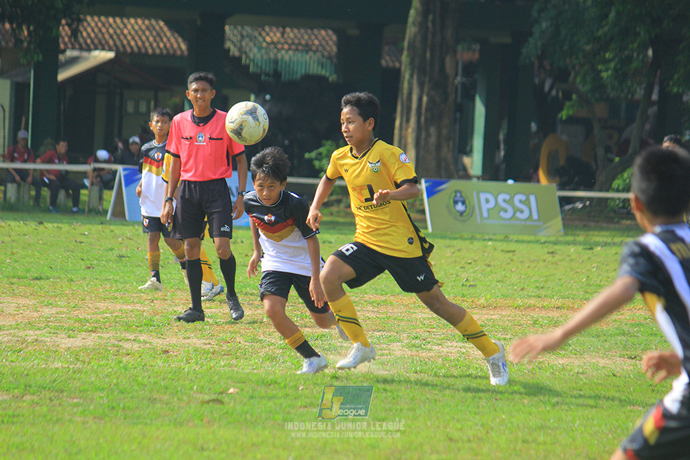 ijl u13 151125 newland fa vs generasi harry saputra 21