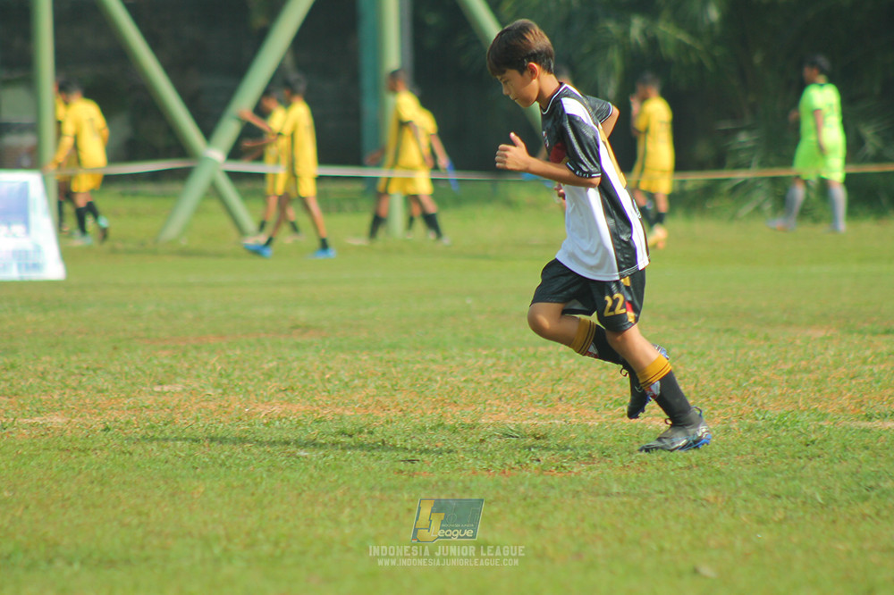 ijl u13 151125 newland fa vs generasi harry saputra 21