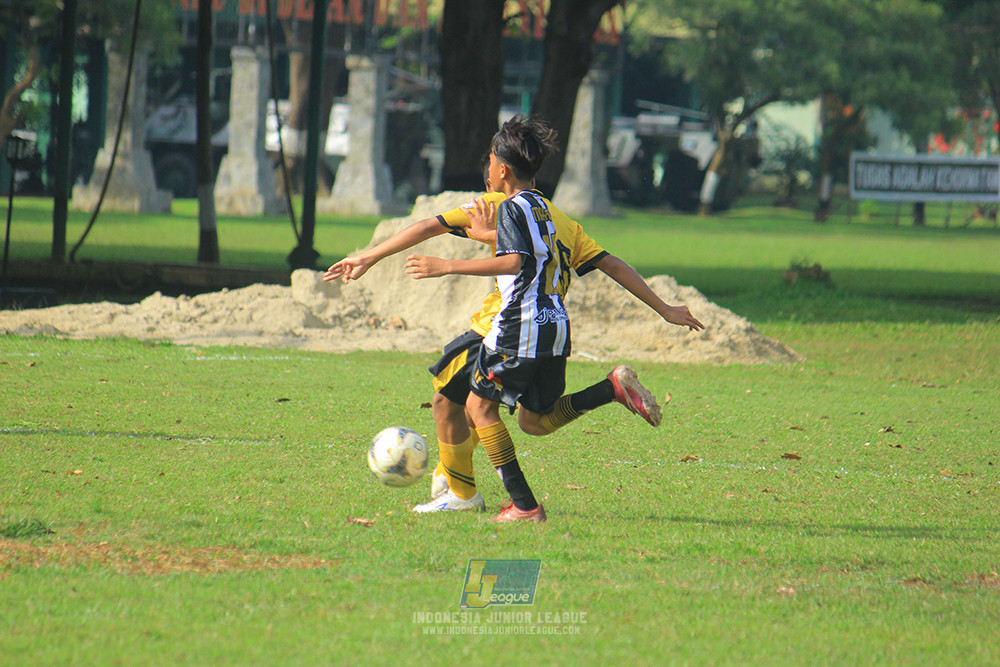 ijl u13 151125 newland fa vs generasi harry saputra 21