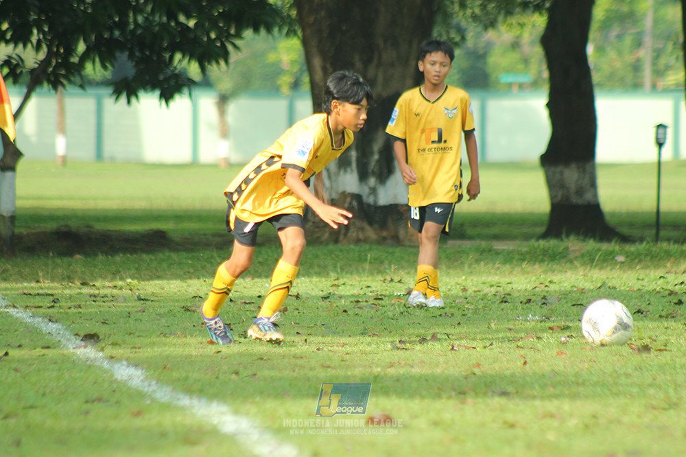 ijl u13 151125 newland fa vs generasi harry saputra 21