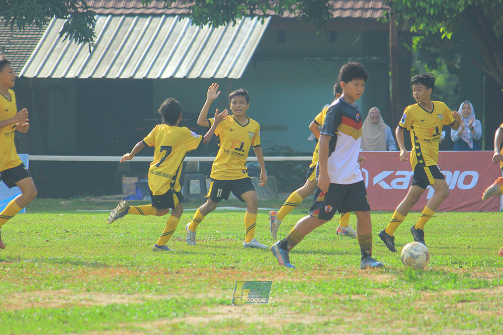 ijl u13 151125 newland fa vs generasi harry saputra 21