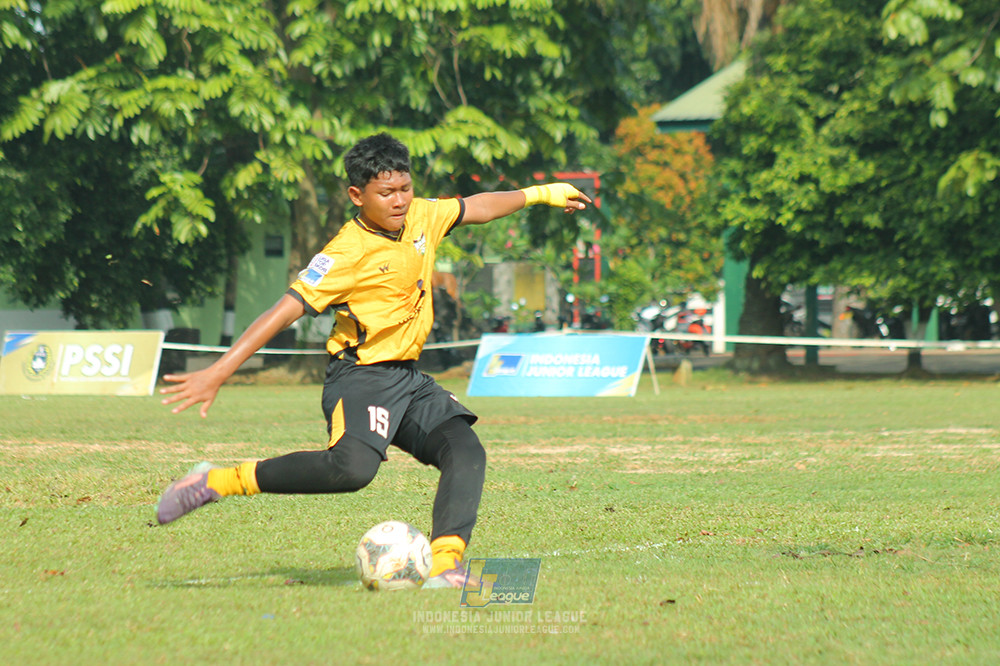ijl u13 151125 newland fa vs generasi harry saputra 21