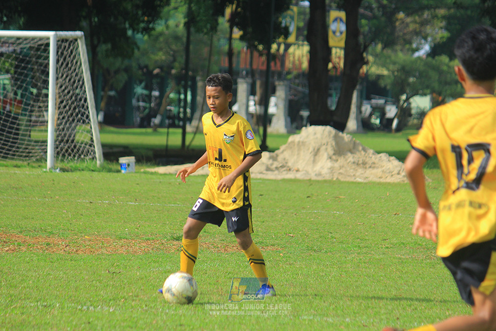 ijl u13 151125 newland fa vs generasi harry saputra 21
