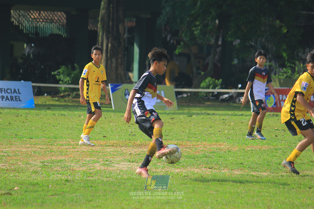 ijl u13 151125 newland fa vs generasi harry saputra 21