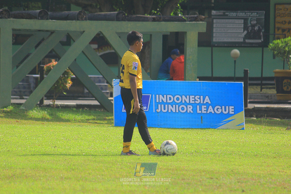 ijl u13 151125 newland fa vs generasi harry saputra 21