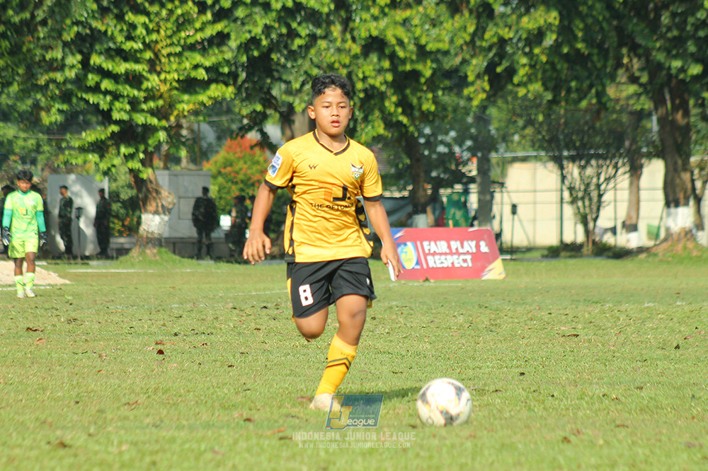ijl u13 151125 newland fa vs generasi harry saputra 21