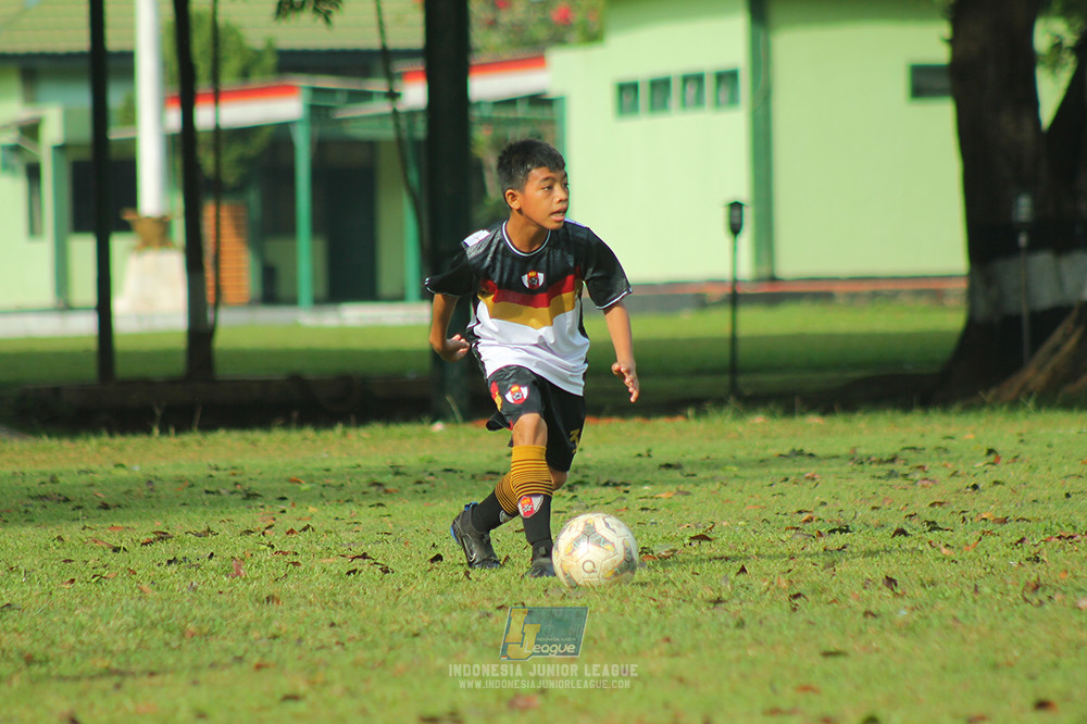 ijl u13 151125 newland fa vs generasi harry saputra 21