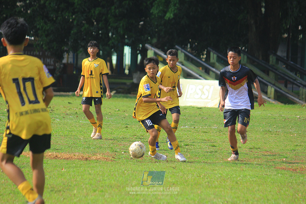 ijl u13 151125 newland fa vs generasi harry saputra 21