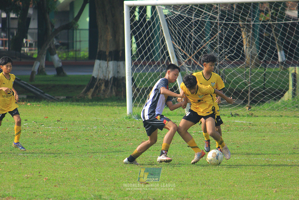 ijl u13 151125 newland fa vs generasi harry saputra 21