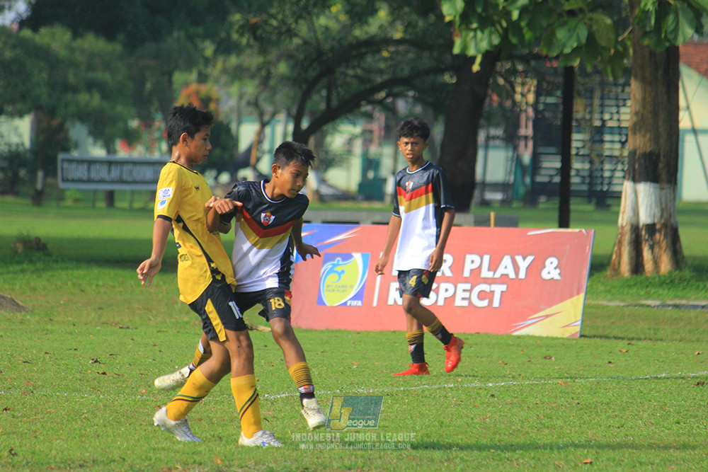 ijl u13 151125 newland fa vs generasi harry saputra 21