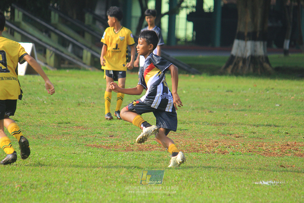 ijl u13 151125 newland fa vs generasi harry saputra 21