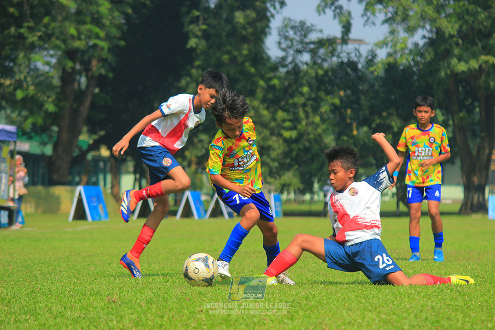 ijl u13 190725 binna banua fc blue vs isa marzuki badriawan