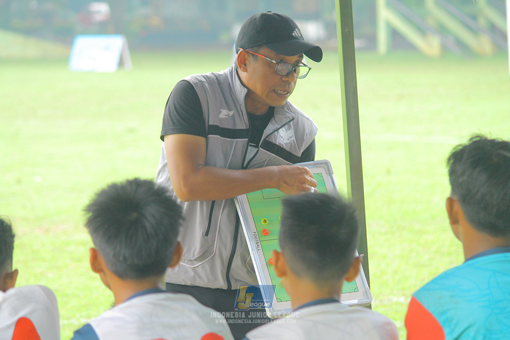 ijl u13 200925 brazillian soccer school lfa vs binna banua fc blue