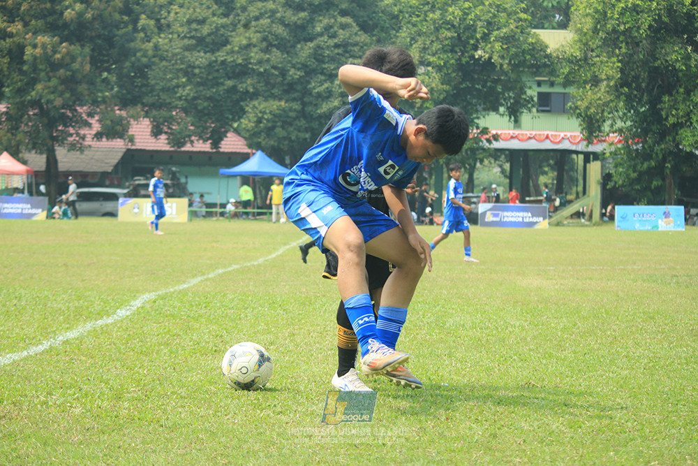ijl u14 090825 wins soccer school vs metra muda soccer school
