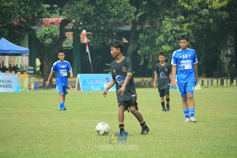ijl u14 090825 wins soccer school vs metra muda soccer school