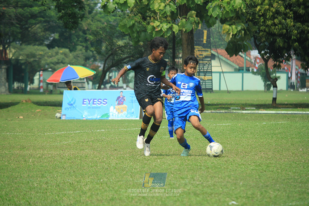 ijl u14 090825 wins soccer school vs metra muda soccer school